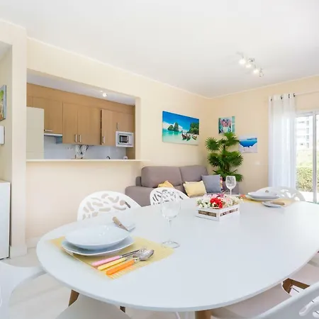 Tropical Beach Litoralmar 波尔蒂芒